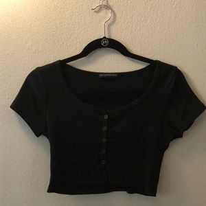 Brandy Melville Cropped Black Top w/Buttons